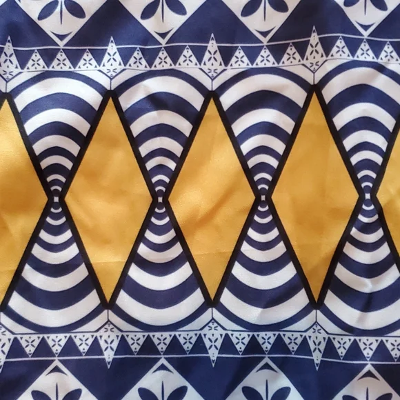 Women's Pants - Picture 4 of 12